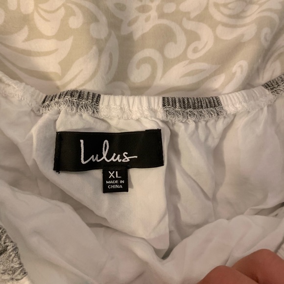 lulu’s off the shoulder flowy striped top 🦋✨ - Picture 3 of 6